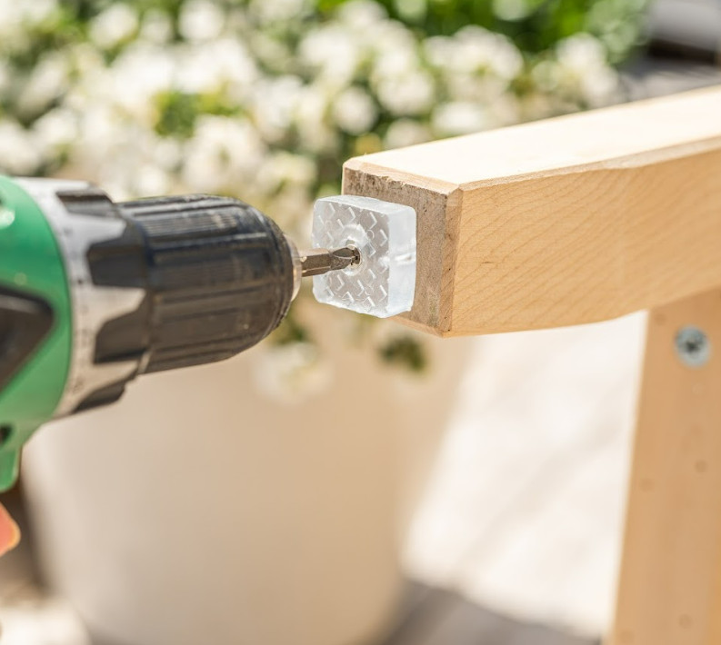 Antypoślizgowe przezroczyste podkładki pod meble, gumowe ze śrubą