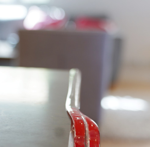 Piankowe ochraniacze krawędzi do mebli