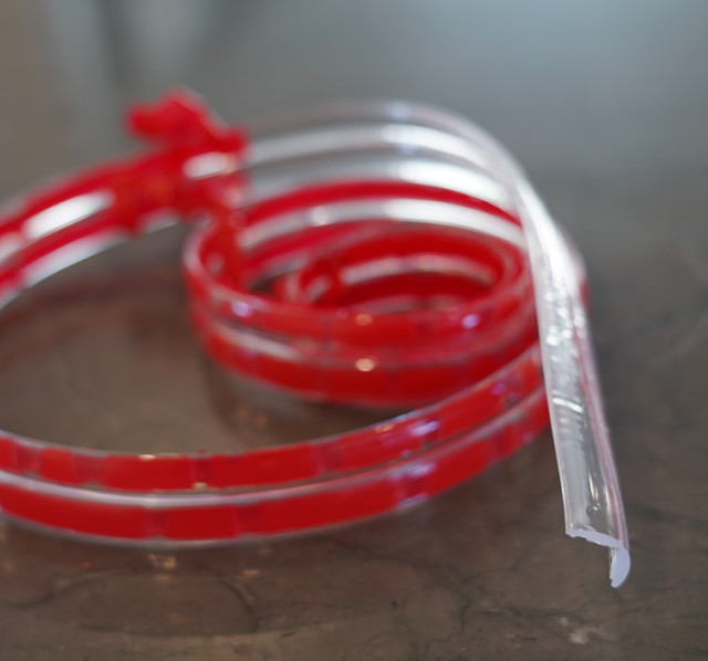 Piankowe ochraniacze krawędzi do mebli